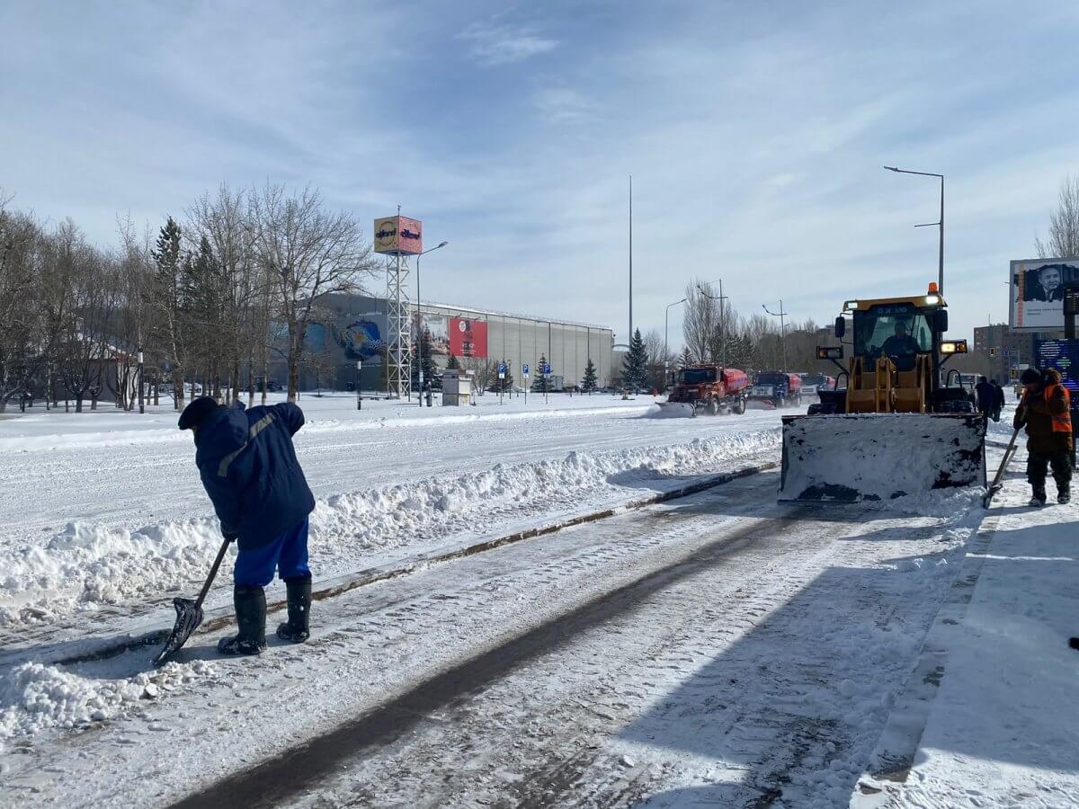 Штормовое предупреждение объявили в большинстве областей Казахстана 24 марта