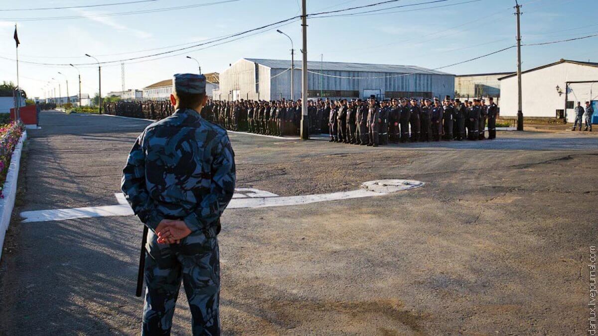 Заключенные в колонии Актобе вымогали деньги у соседей по камере