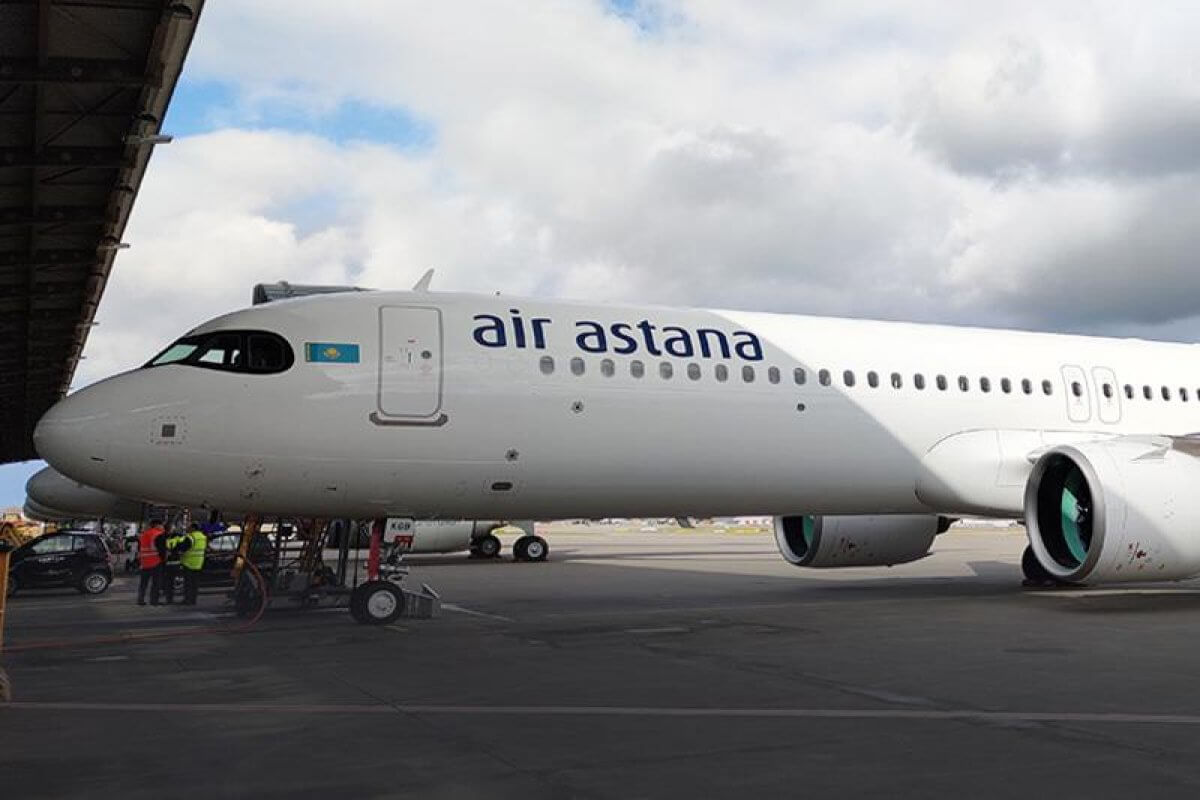 Птица повредила закрылок самолета Air Astana