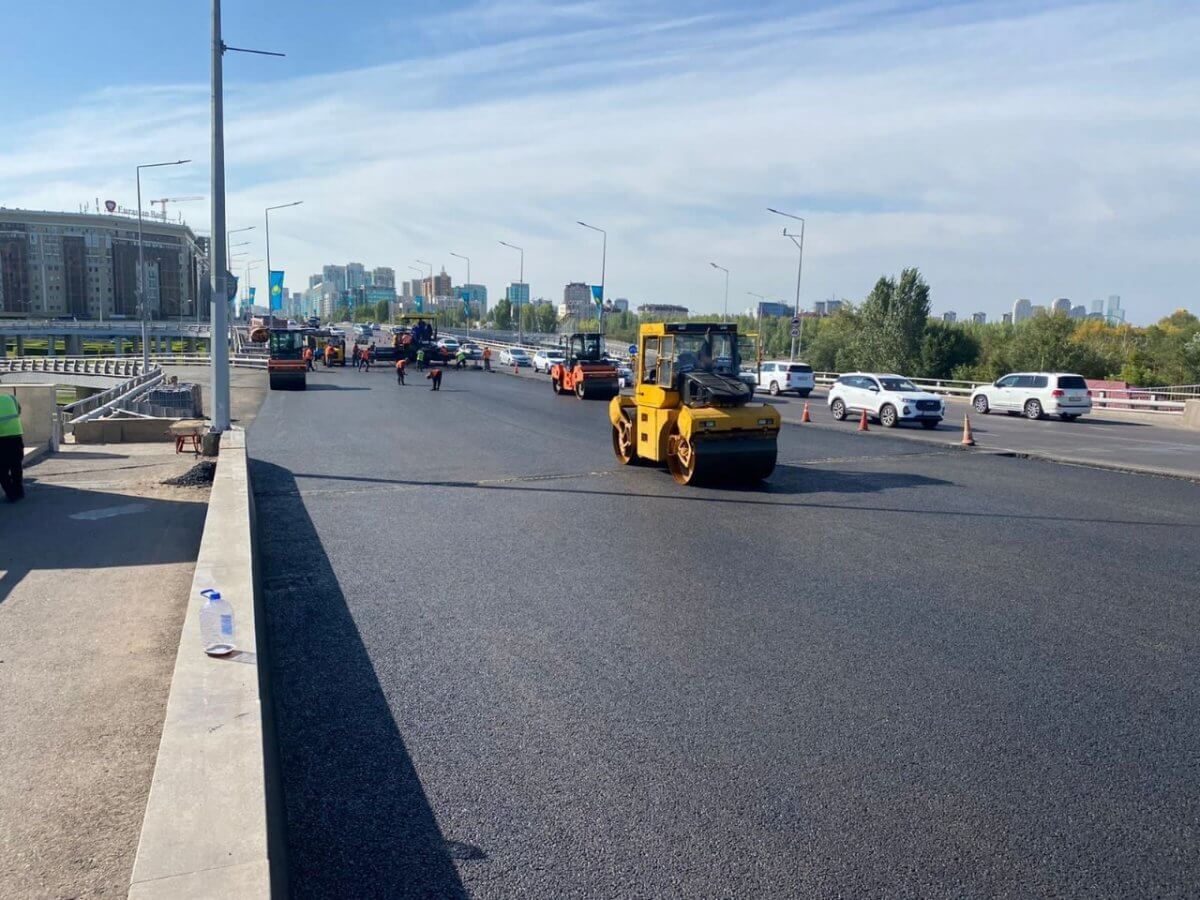 Пробки обеспечены: еще на месяц продлили ремонт на мосту в центре Нур-Султана