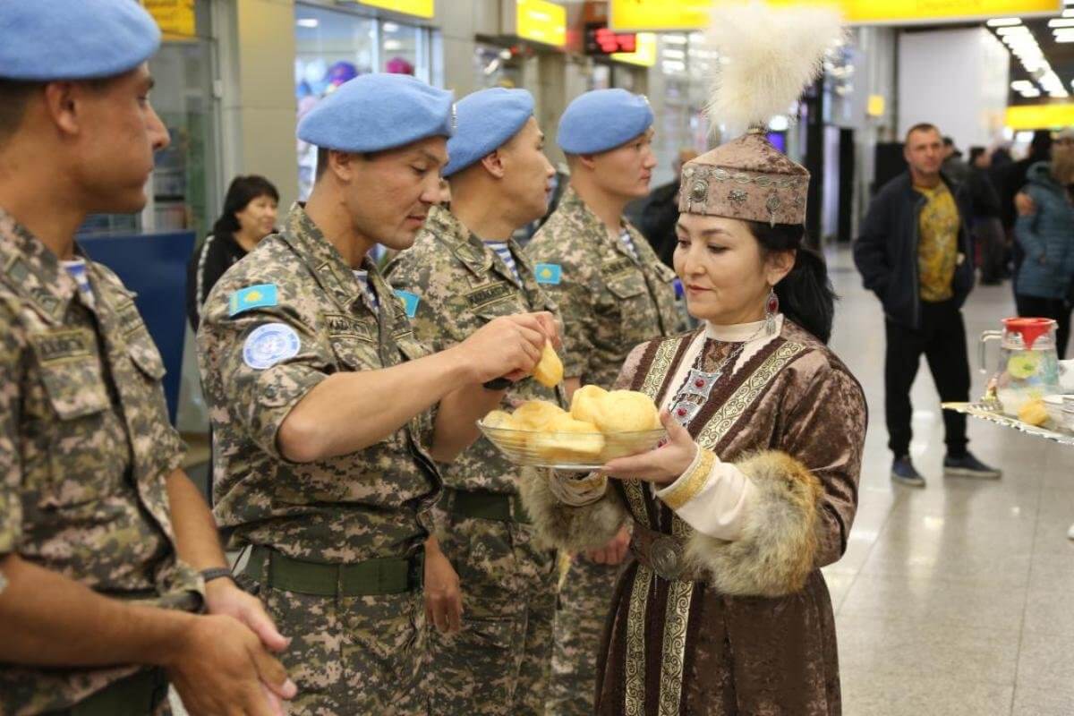 Казахстанские миротворцы ООН вернулись на родину из Ливана