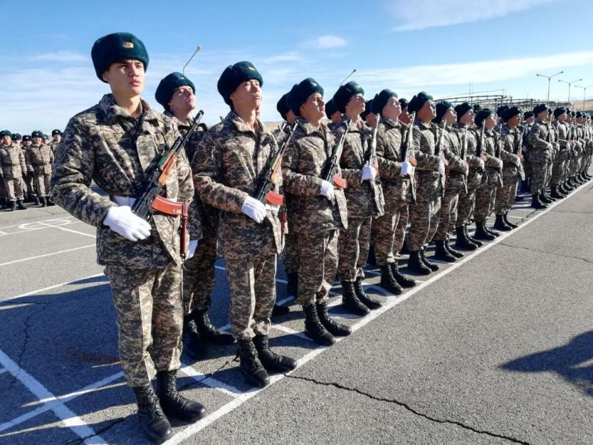 Сотни новобранцев Десантно-штурмовых войск приведены к военной присяге