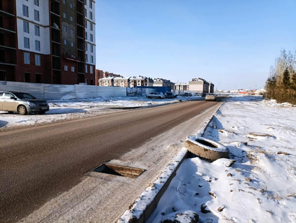 Беременная женщина упала в открытую ливневку в Костанае