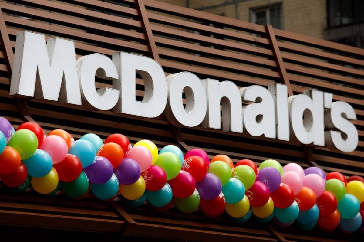 McDonald’s приостанавливает работу в Казахстане