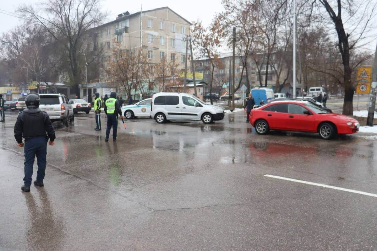 В Талгаре эвакуировали всех учеников и персонал школы из-за сообщения о бомбе