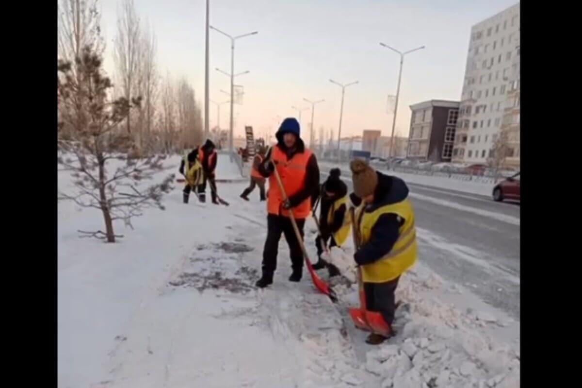 Трогательное видео с рассказом простого парня-уборщика из Кокшетау  появилось в Сети