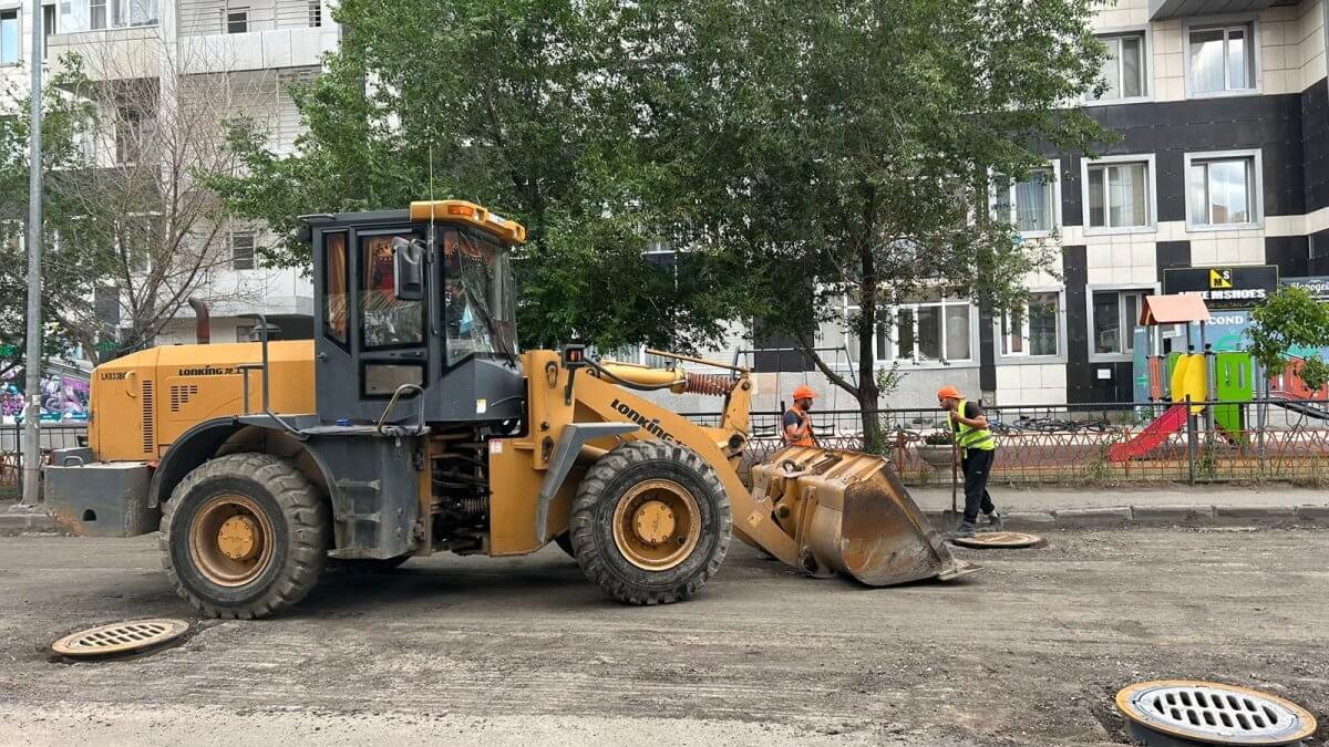 Два перекрестка и участок дороги закрыли на ремонт в Астане