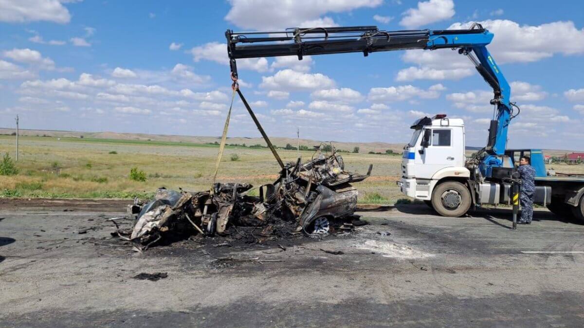 Трое человек погибли в страшной аварии в Актюбинской области (ВИДЕО)