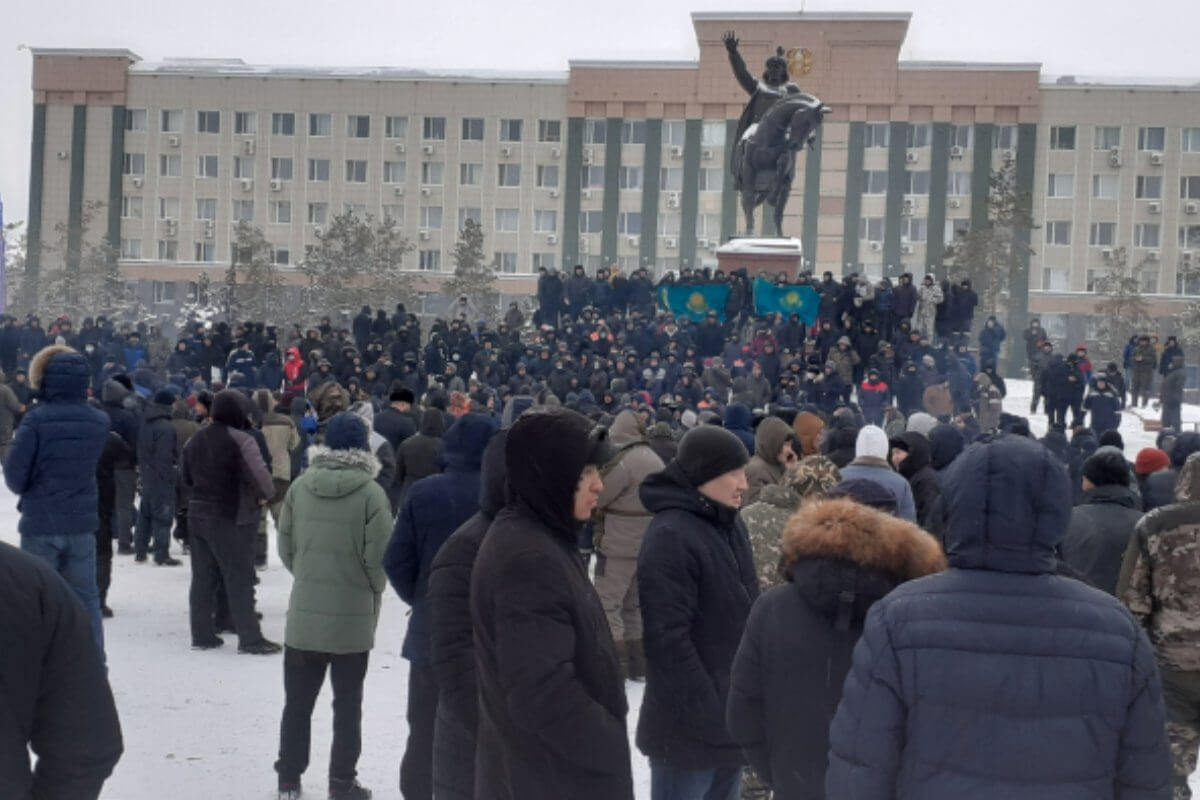 В Актобе оправданный по делу о январских событиях взыскал с государства 6 млн тенге