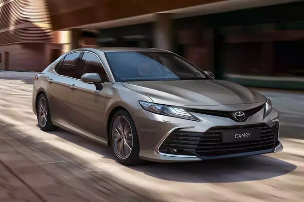 Toyota Camry вернулась на рынок и сразу стала хитом в Казахстане