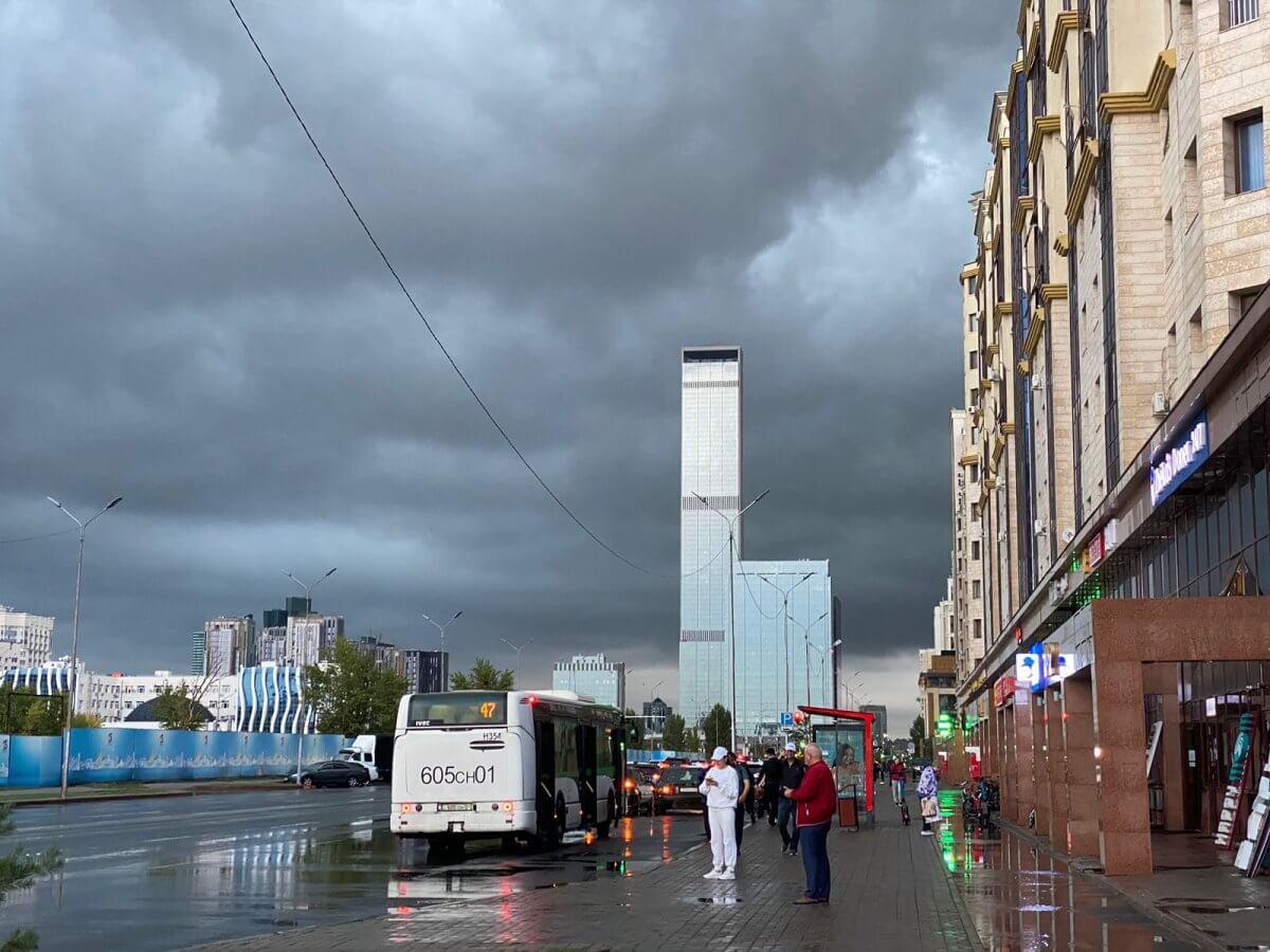 Во всем Казахстане из-за дождей объявили штормовое предупреждение на 28 августа