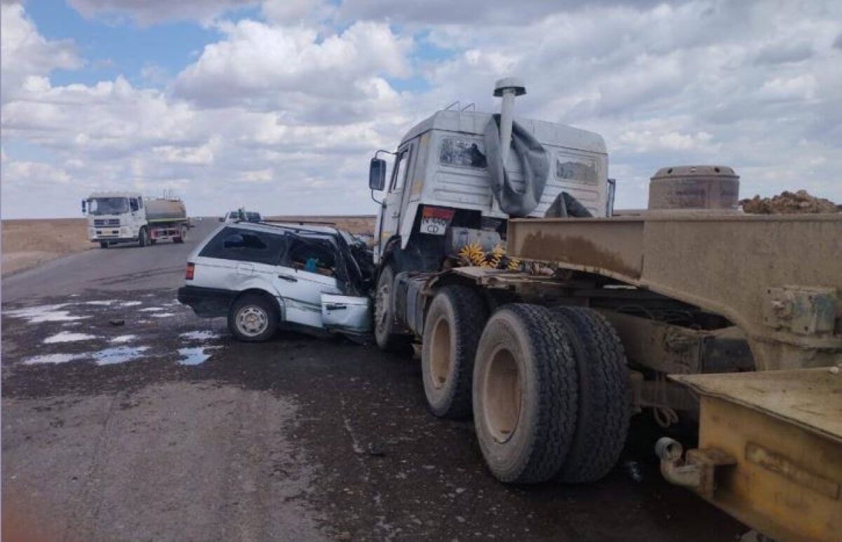 Трое погибли в аварии на трассе в Кызылординской области