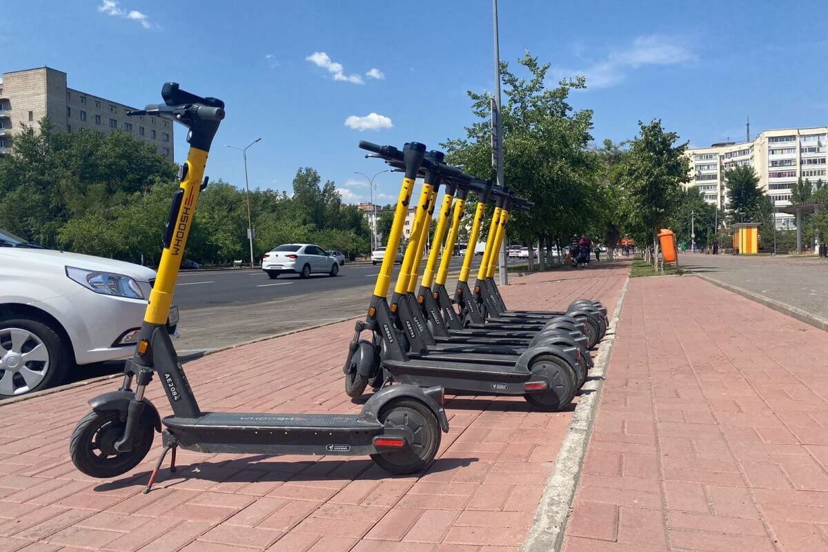 В Казахстане 30 августа вступают в силу новые правила для водителей самокатов (ВИДЕО)