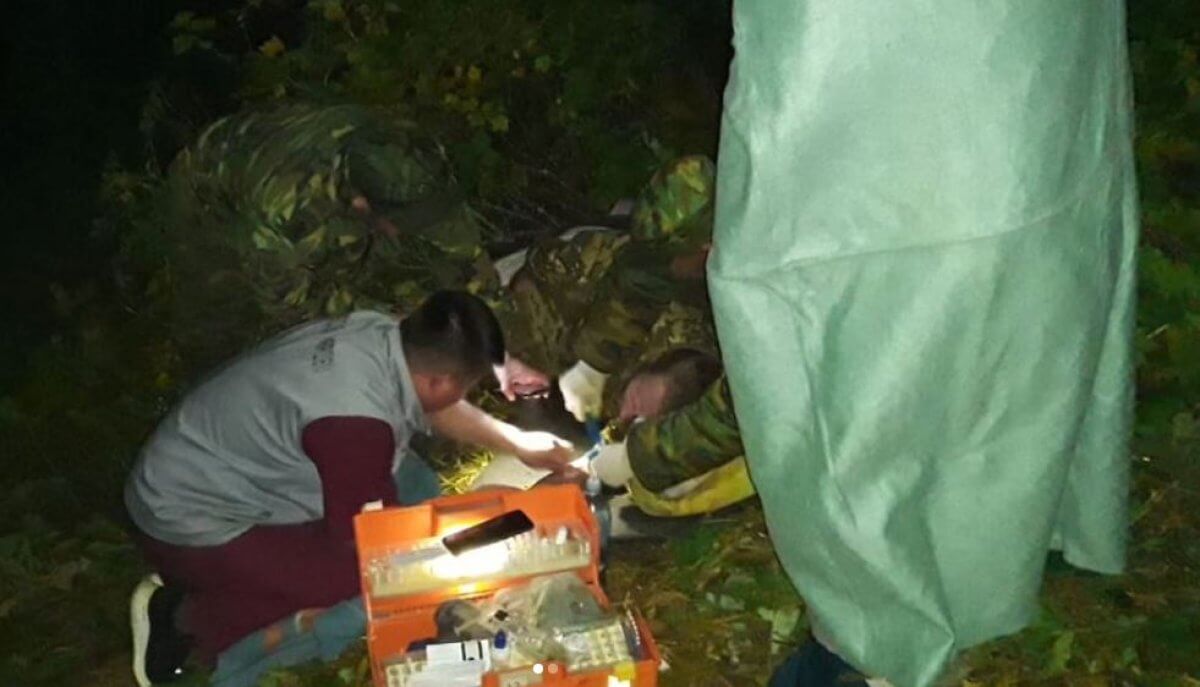 Залез на дерево ради фото и упал с травмами мужчина в ВКО (ВИДЕО)