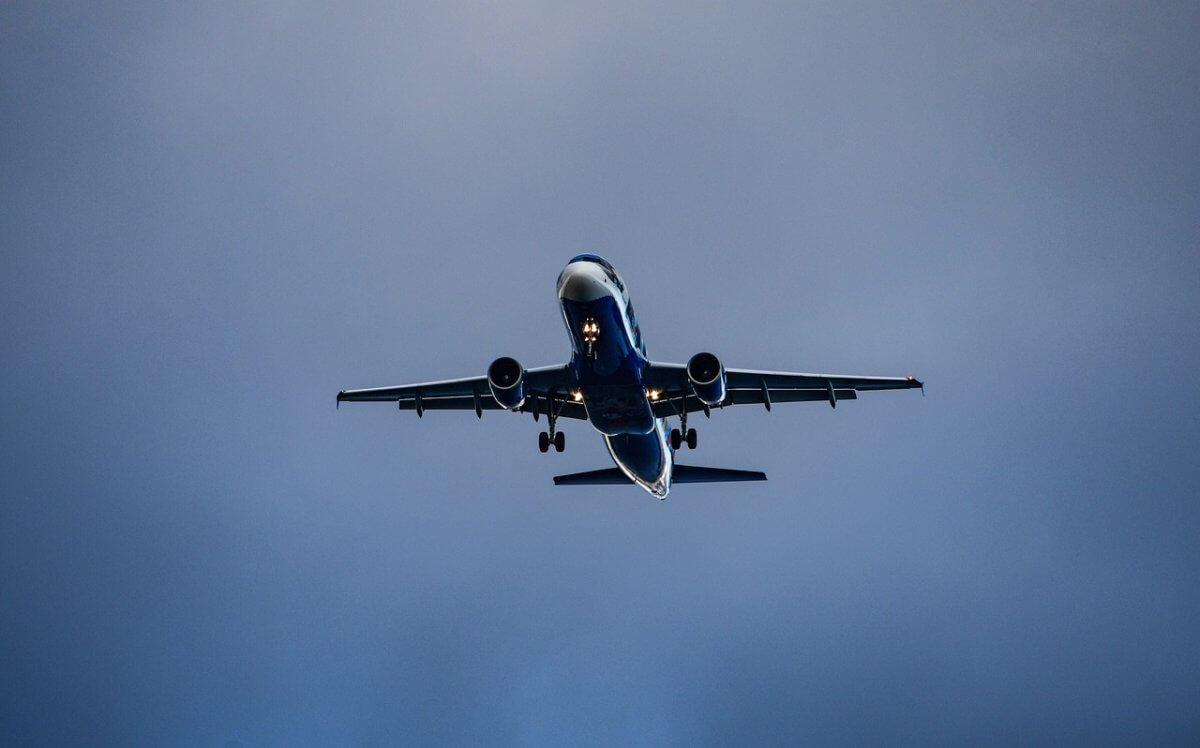 Вылетевший из Алматы самолет Air Astana из-за технеисправности вернулся в аэропорт