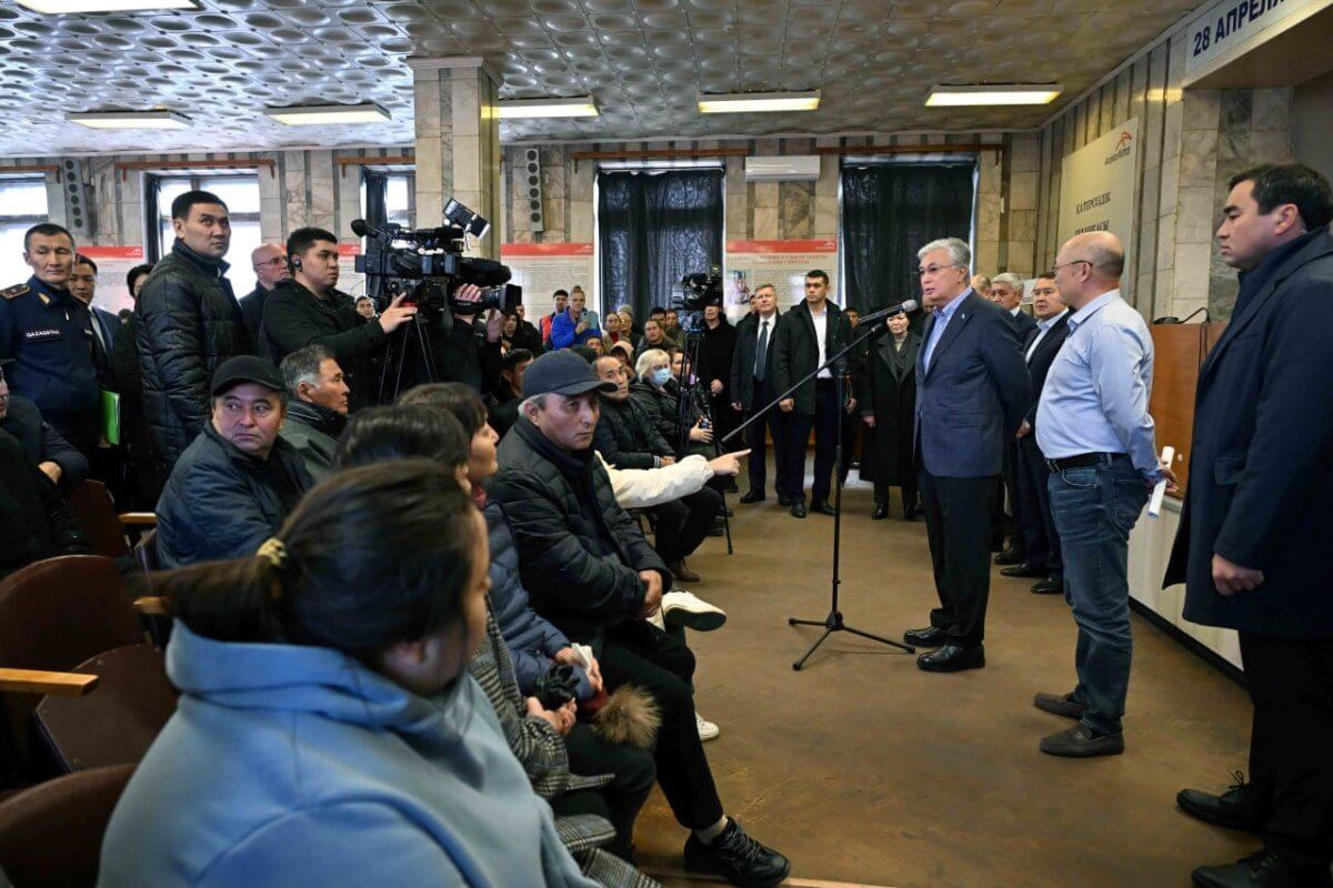 Токаев поручил сменить руководство АМТ: «Компания оказалась худшей в истории страны»