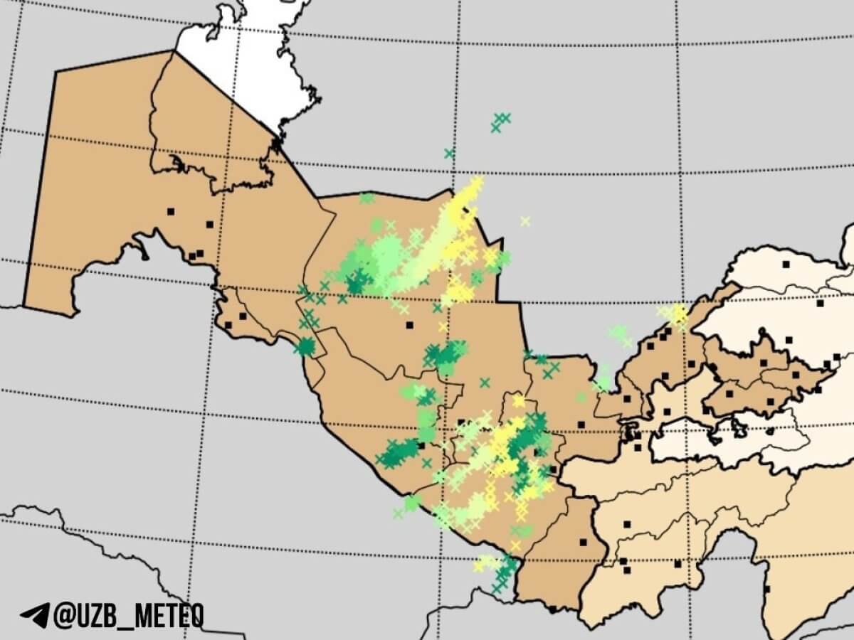 Свыше 1500 молний зафиксировано накануне в Узбекистане