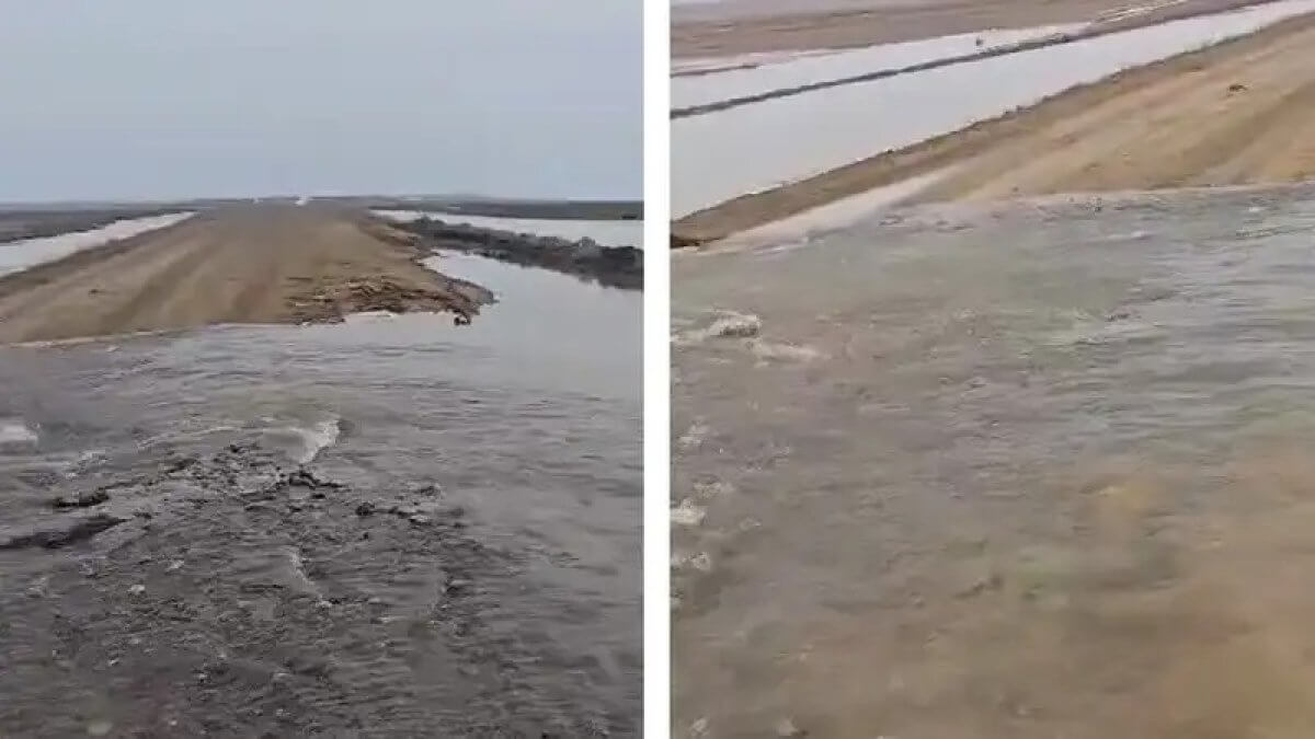 Талая вода затопила дорогу в Актюбинской области (ВИДЕО)