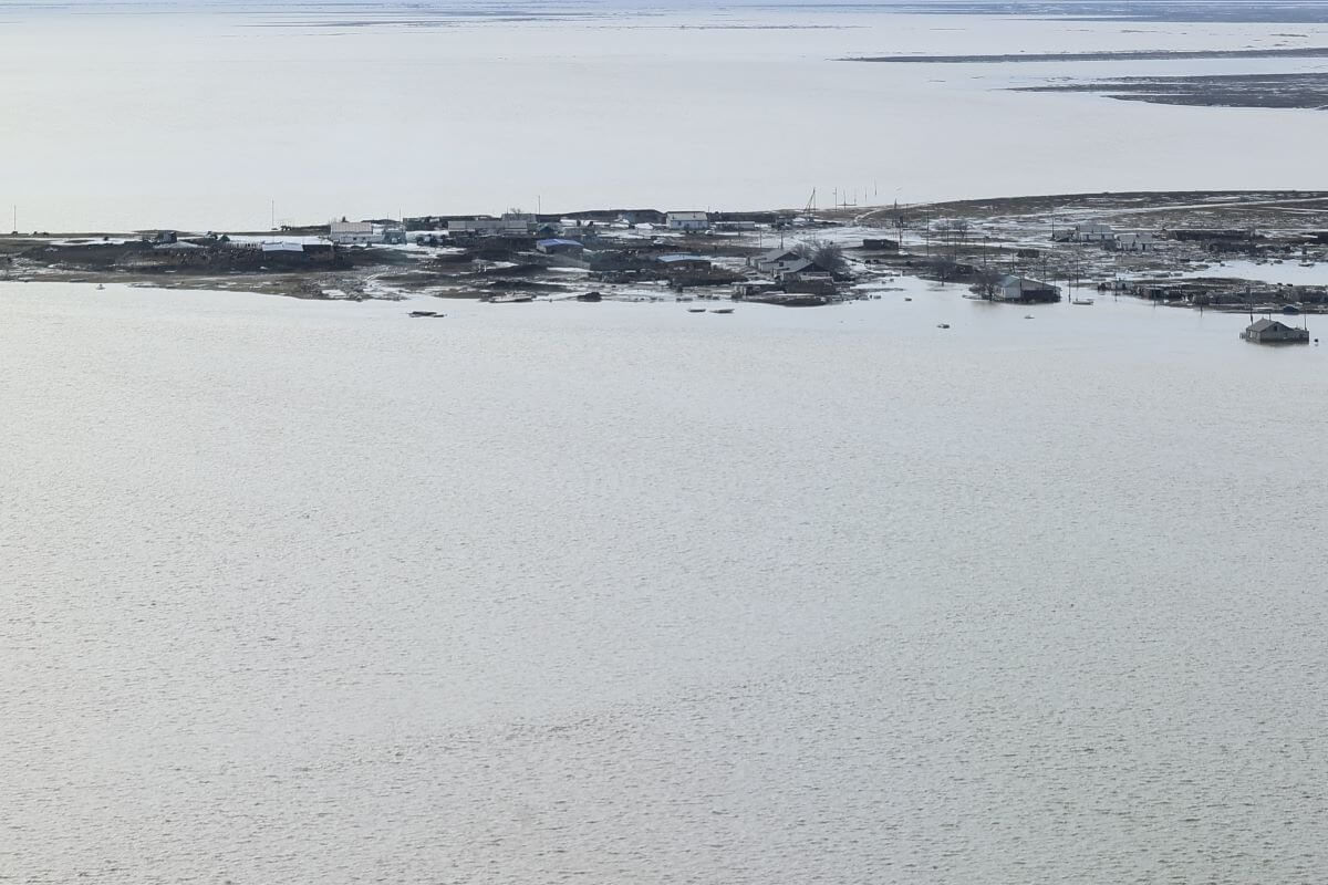 Огромное «море» из талых вод образовалось в Костанайской области (ВИДЕО)