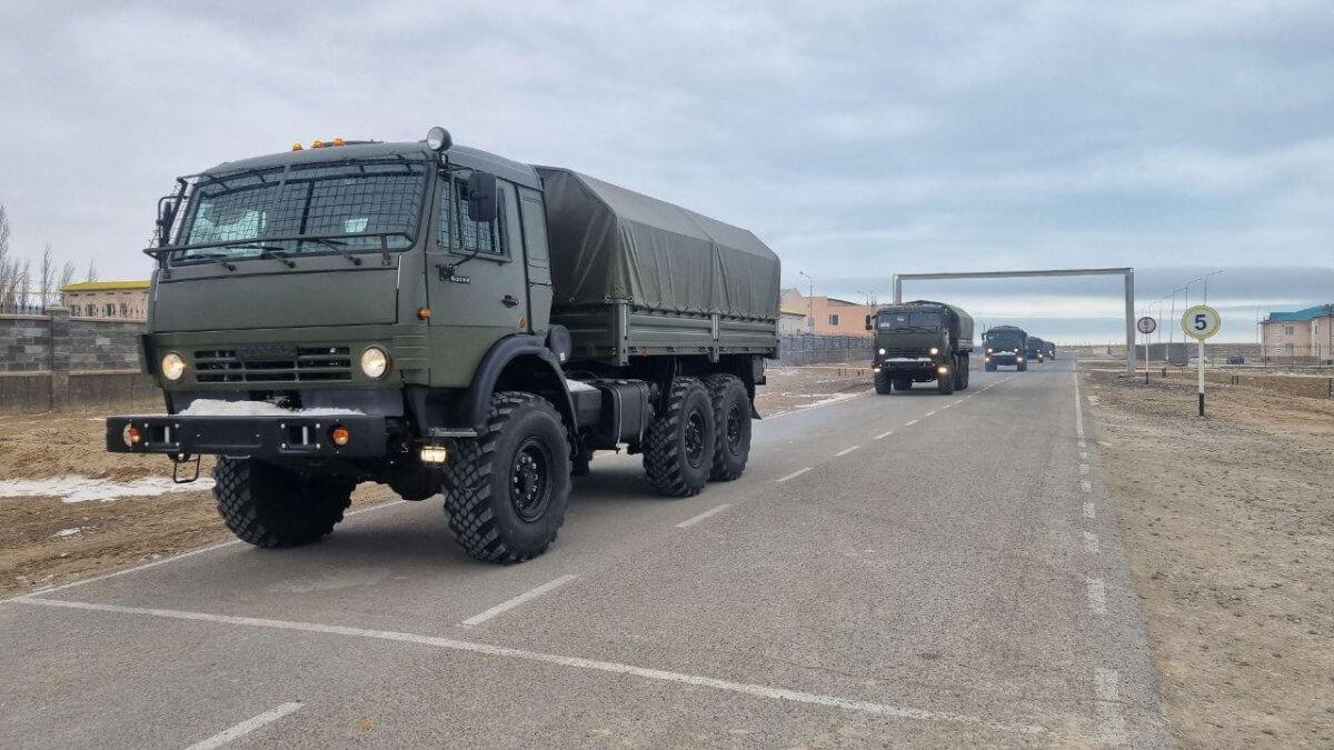 Доля военных расходов в Казахстане близка к показателям самых бедных стран