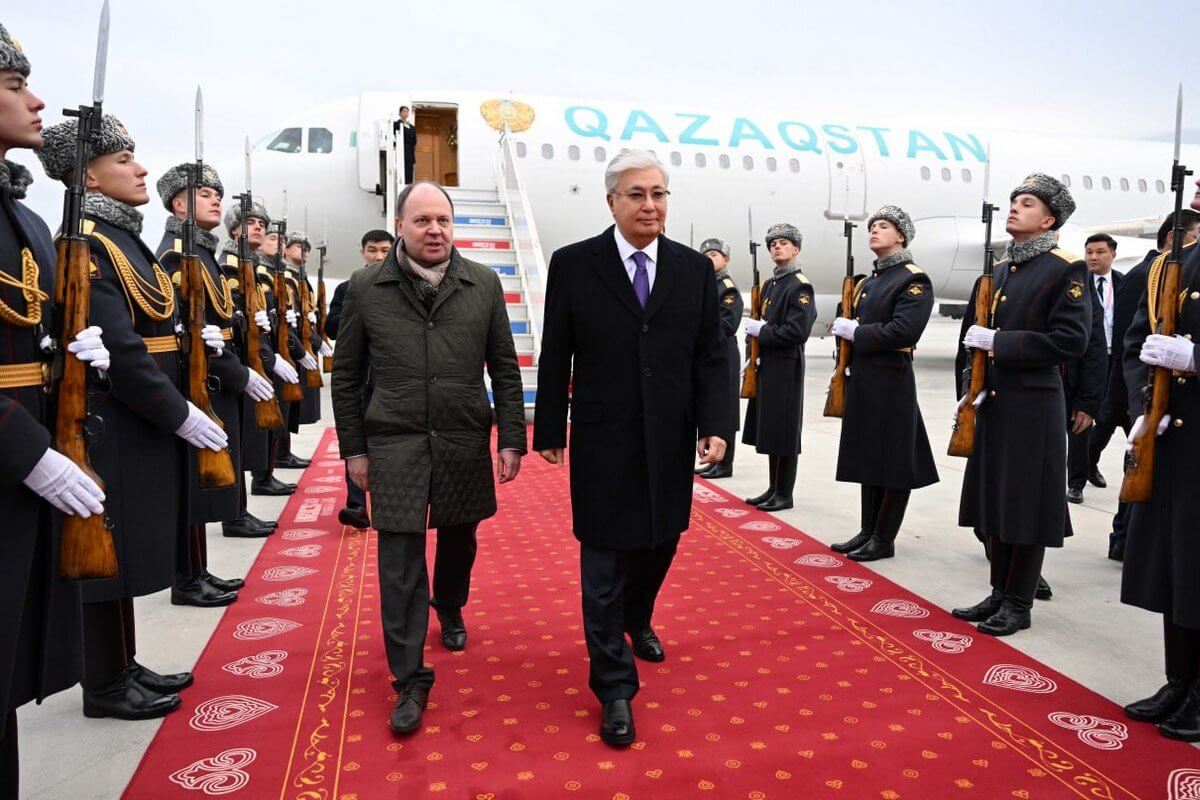 Президент Касым-Жомарт Токаев прибыл в Казань