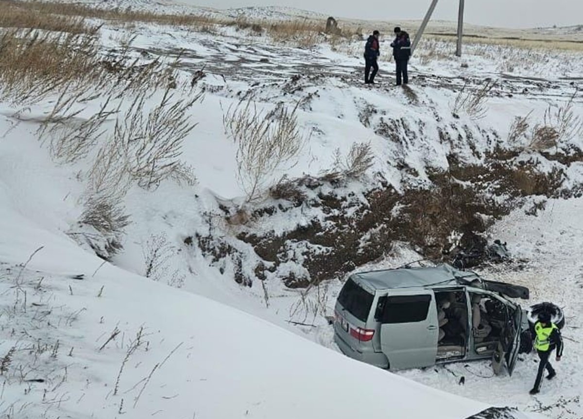 Семь человек погибли в ДТП в Карагандинской области