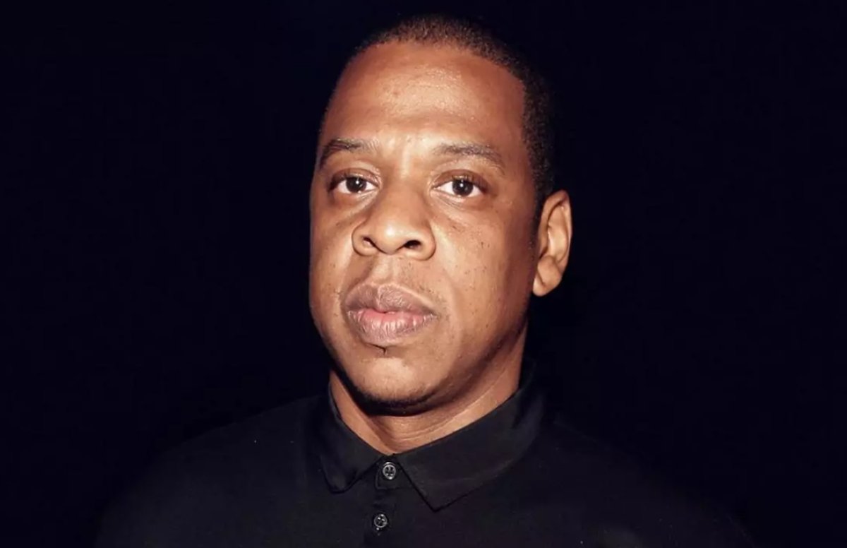 Jay-Z обвинили в насилии над 13-летней девочкой